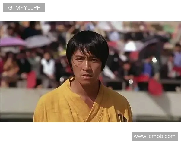 星爷少林足球经典踢墙瞬间再现引爆回忆热潮，笑点与功夫并存