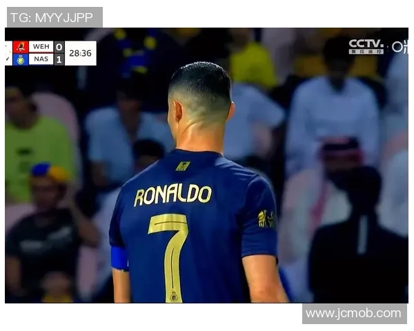 足球巨星背影：每一步都是传奇的背后故事与奋斗历程